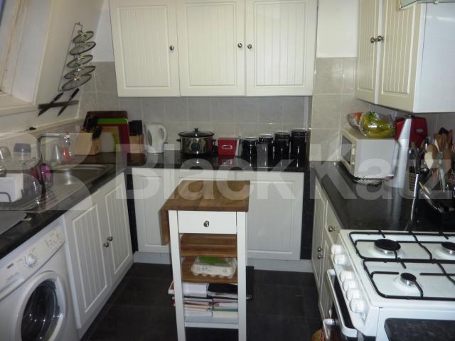 			NEW INSTRUCTION, 2 Bedroom, 1 bath, 1 reception Flat			 Coburg Street, EUSTON / CAMDEN